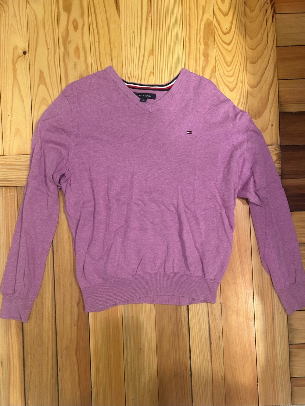Tommy Hilfiger V-Neck Sweater in Light Purple